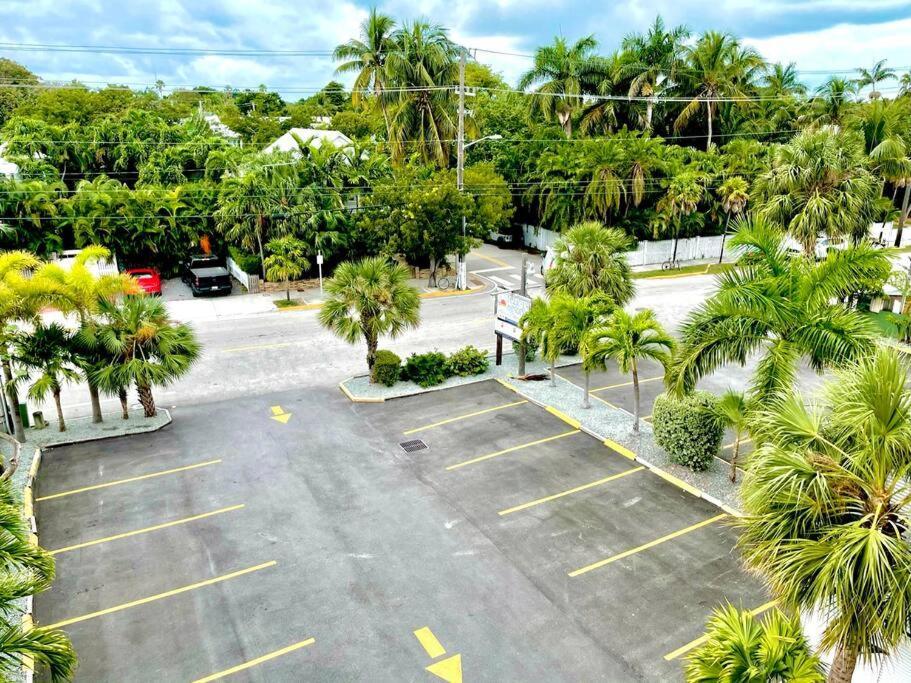 Villa St Kitts - Downtown Waterfront Penthouse Pool Dock Parking Cayo Hueso Exterior foto